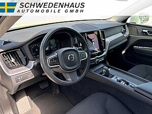 Volvo  B4 DIESEL MOMENTUM PRO AWD STANDHEIZUNG