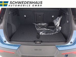Volvo  B4 PLUS DARK LED FAHRERASSISTENZ-PAKET