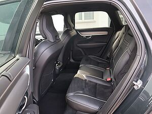 Volvo  D4 R Design HUD*Akustik*StdHzg*360°