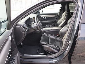 Volvo  D4 R Design HUD*Akustik*StdHzg*360°