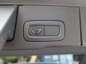 Volvo  Volvo XC60 D4 R Design FWD