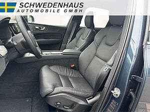 Volvo  B4 AWD PLUS DARK