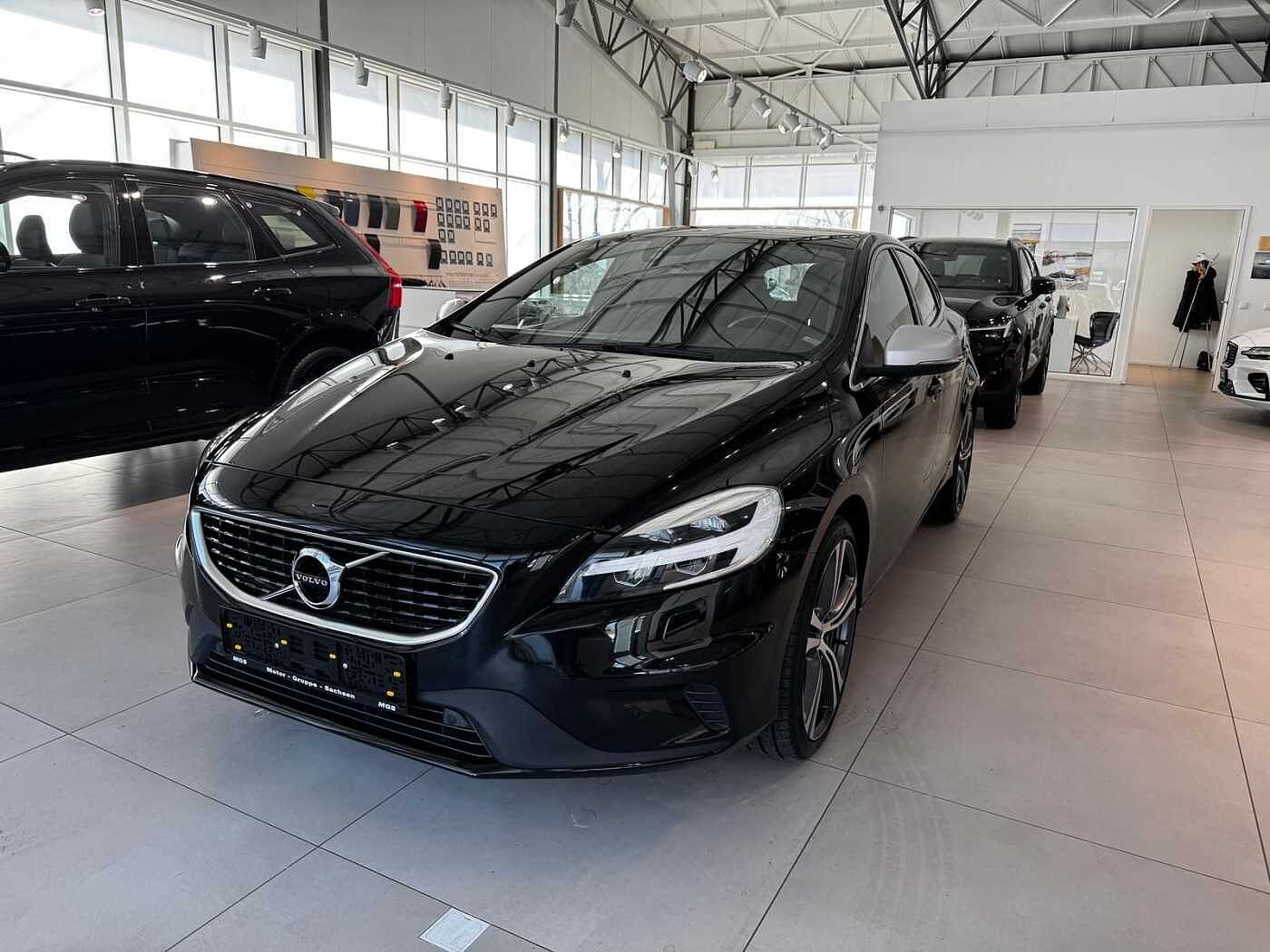 Volvo  2.0 Turbo KAT R-Design