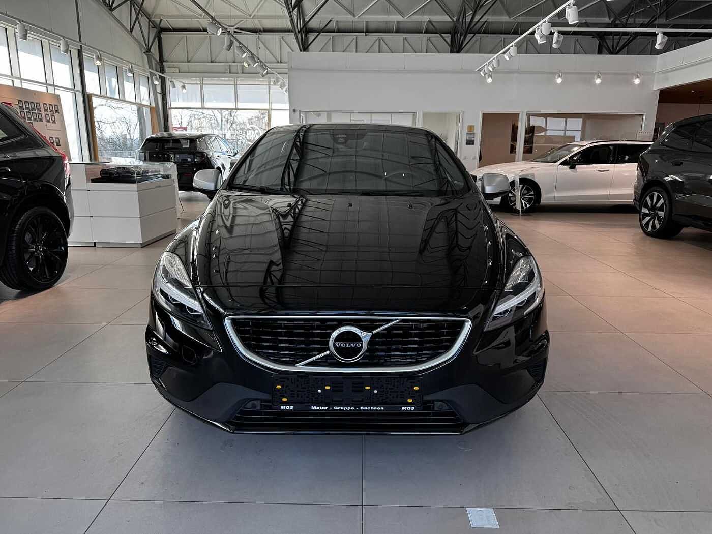 Volvo  2.0 Turbo KAT R-Design