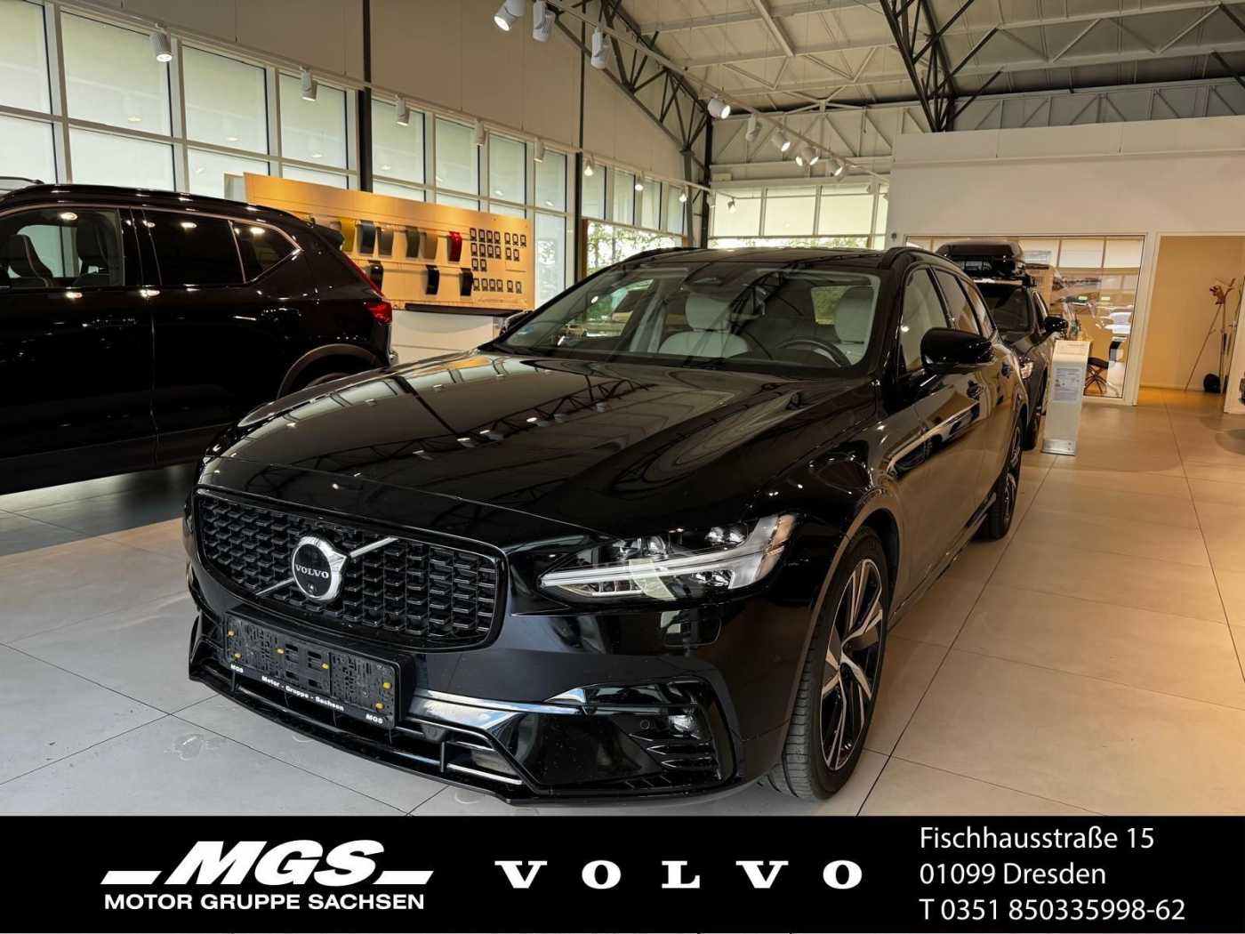 Volvo  B4 Plus Dark Mild-Hybrid