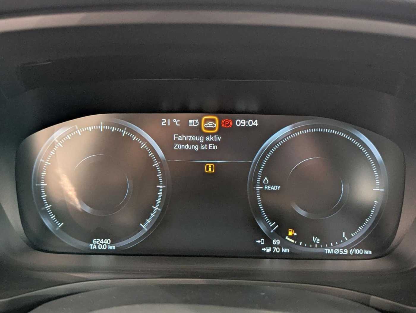 Volvo  T6 Plus Plug-In Hybrid AWD