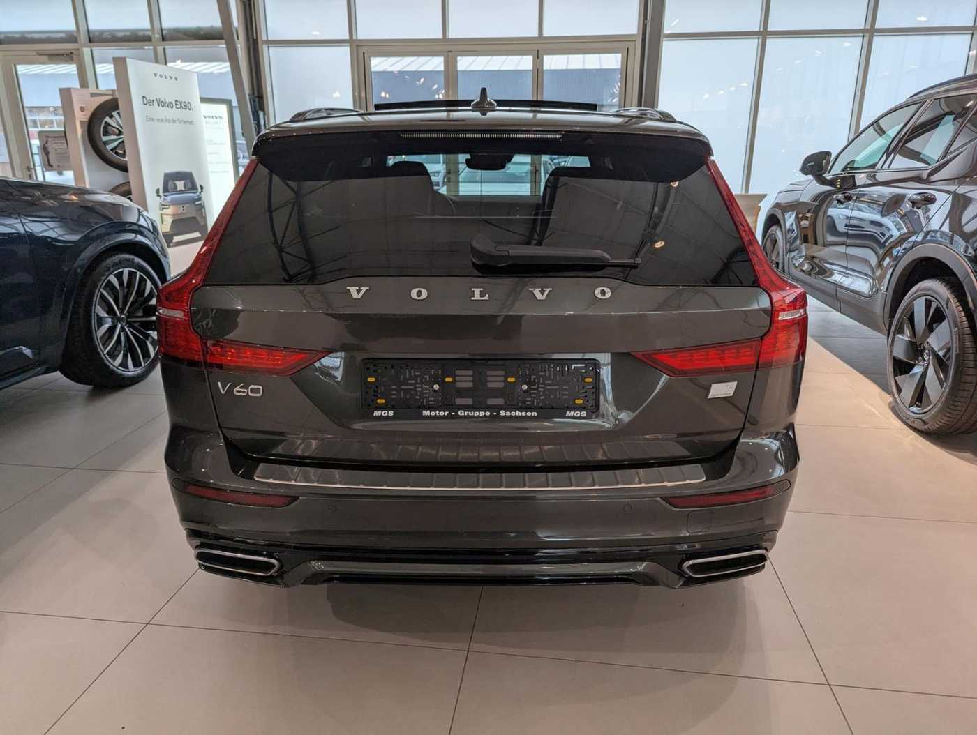 Volvo  T6 Plus Plug-In Hybrid AWD