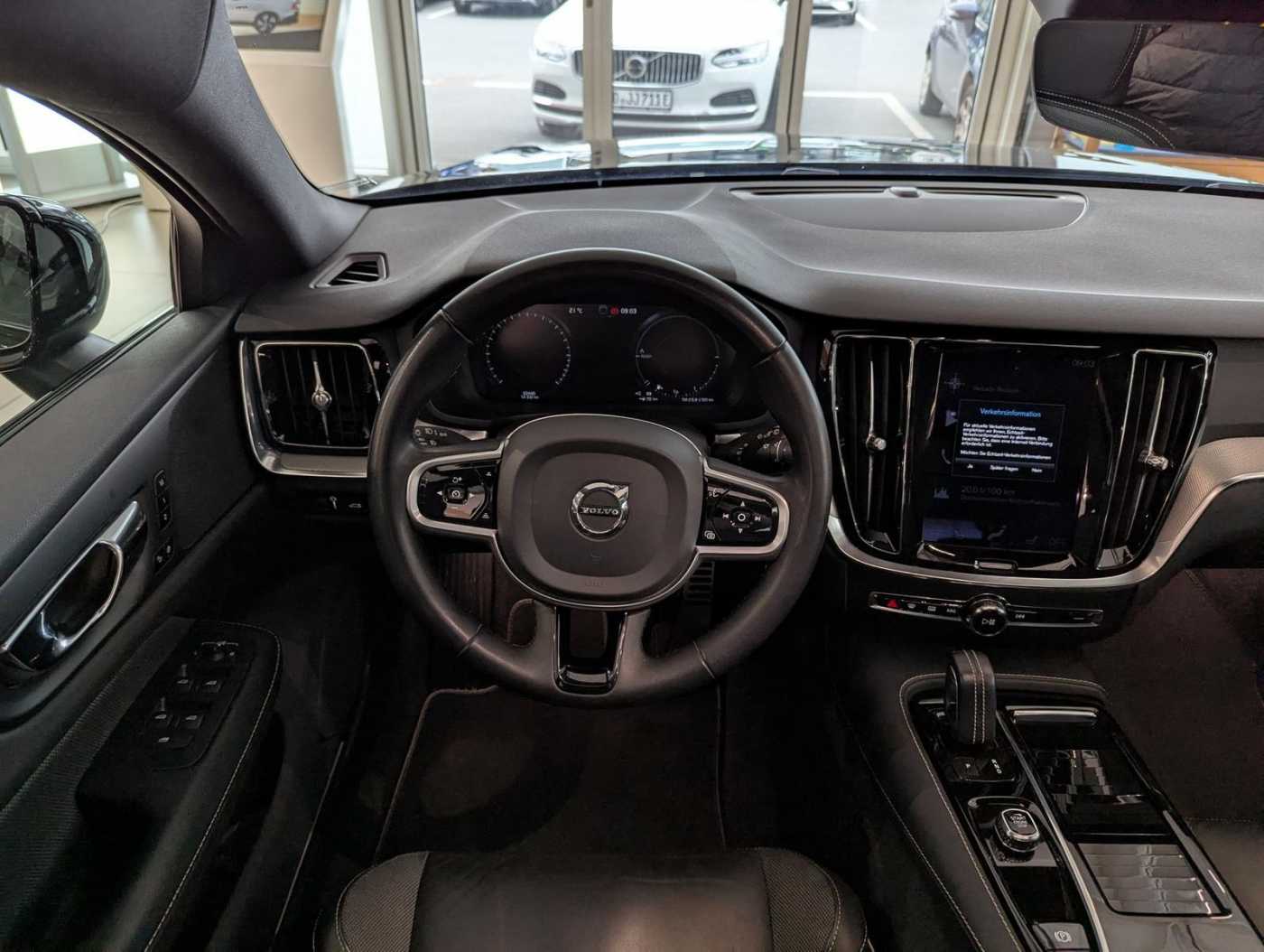 Volvo  T6 Plus Plug-In Hybrid AWD