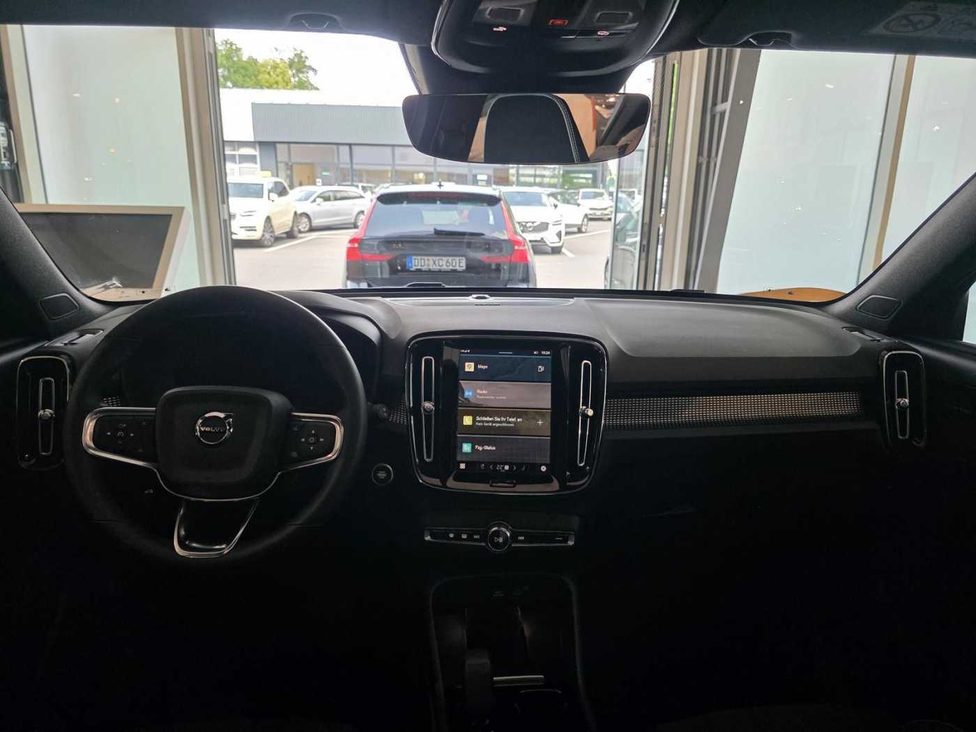 Volvo  B3 Mild-Hybrid Benzin Plus 2WD
