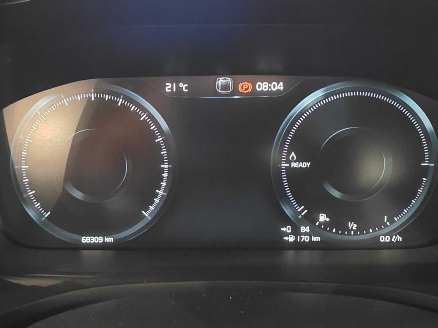 Volvo  Plus Bright Recharge Plug-In Hybrid AWD