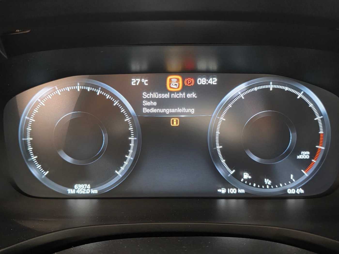 Volvo  2.0 Turbo Momentum Pro