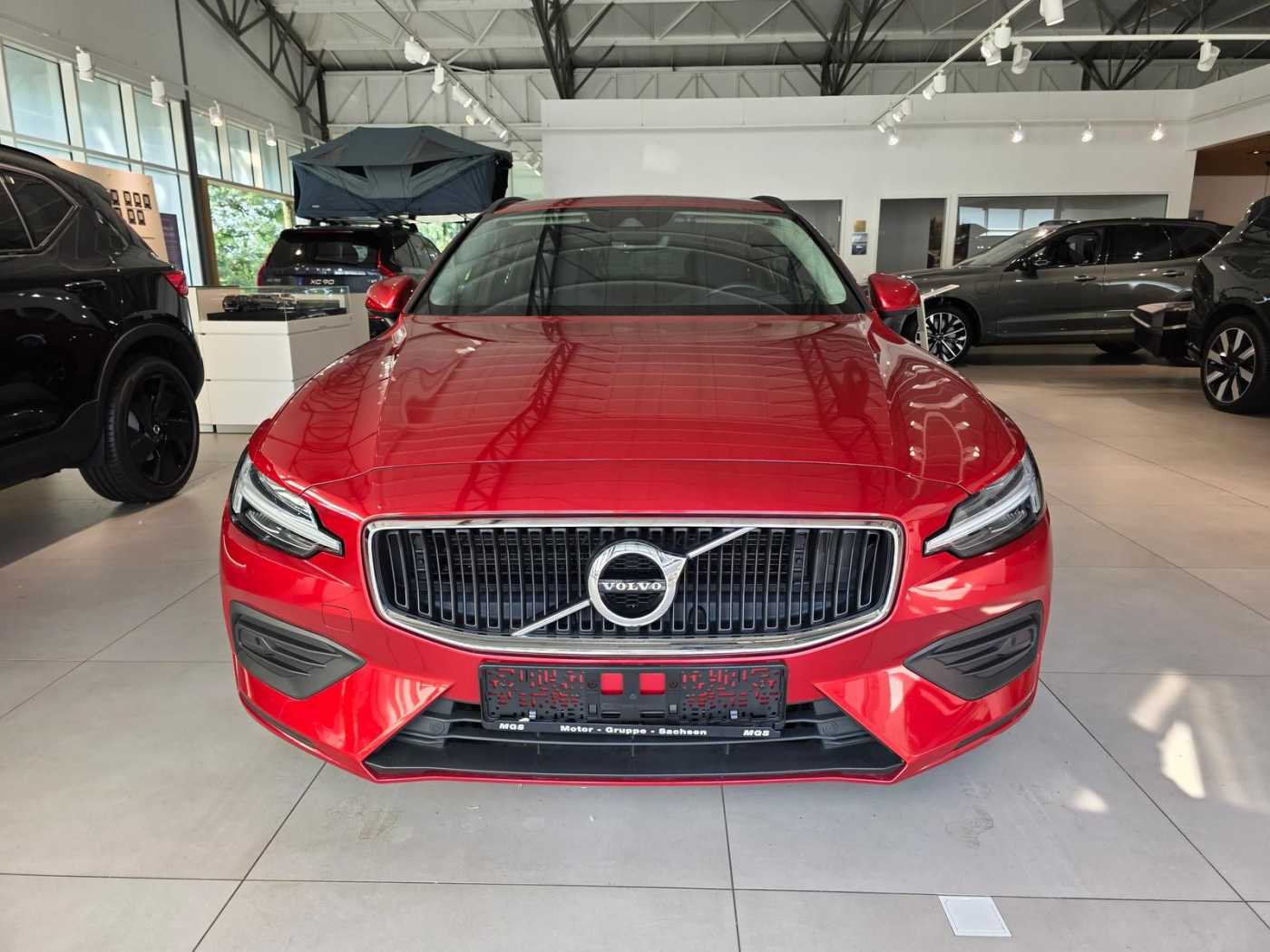 Volvo  2.0 Turbo Momentum Pro