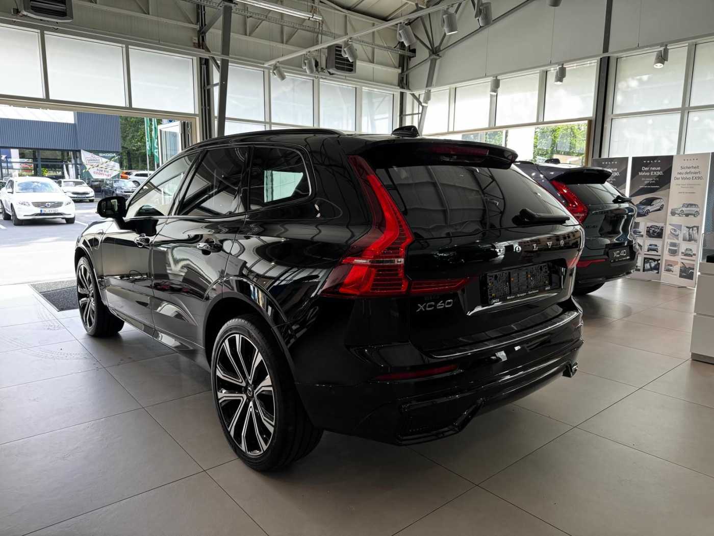 Volvo  T6 Recharge Plug-In Hybrid AWD #GroßerAkku