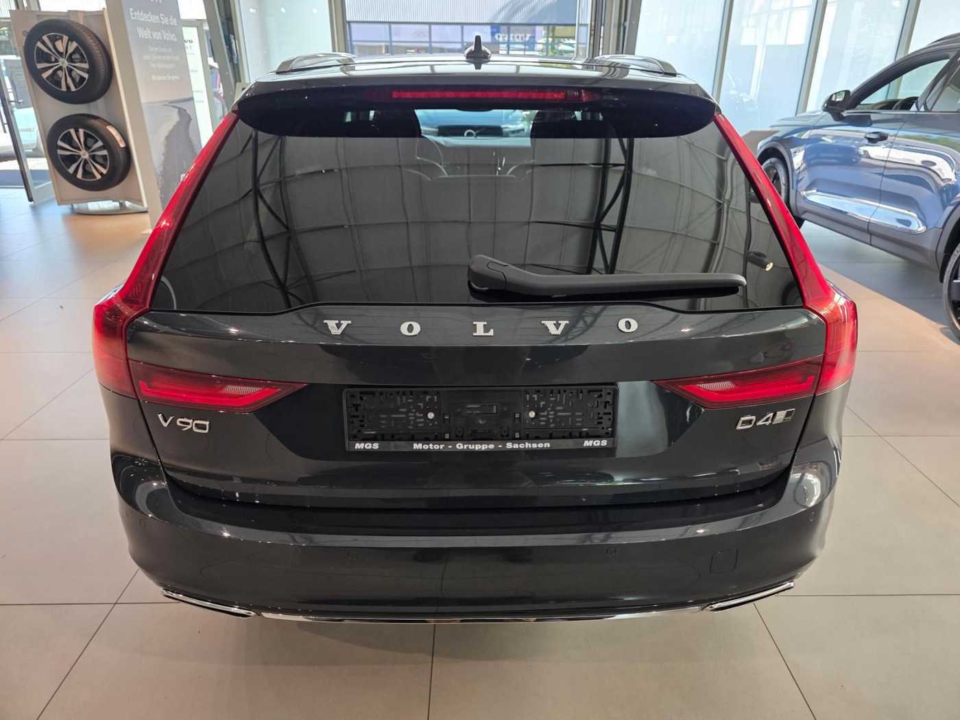 Volvo  D4 Diesel AWD