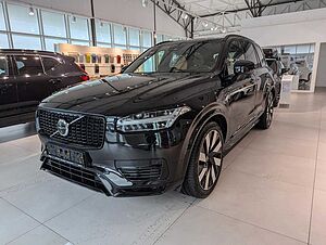 Volvo  Ultra Dark Recharge Plug-In Hybrid AWD
