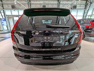 Volvo  Ultra Dark Recharge Plug-In Hybrid AWD