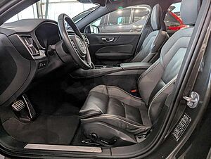 Volvo  T6 Plus Plug-In Hybrid AWD