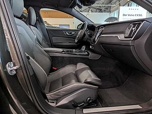 Volvo  T6 Plus Plug-In Hybrid AWD