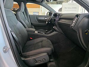 Volvo  B3 Mild-Hybrid Benzin Plus 2WD