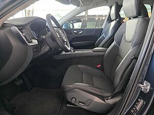 Volvo  B4 Mild-Hybrid Diesel Momentum Pro AWD