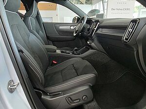 Volvo  B3 Mild-Hybrid Benzin Plus 2WD