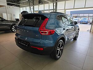 Volvo  B4 Mild-Hybrid Benzin Ultra 2WD