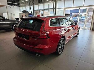 Volvo  2.0 Turbo Momentum Pro
