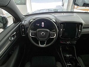 Volvo  B3 Mild-Hybrid Benzin Plus 2WD
