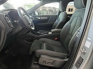 Volvo  B3 Mild-Hybrid Benzin Plus 2WD