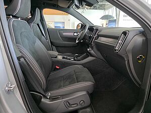 Volvo  B3 Mild-Hybrid Benzin Plus 2WD