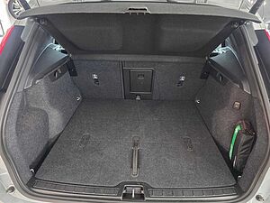 Volvo  B3 Mild-Hybrid Benzin Plus 2WD
