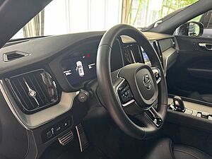 Volvo  T6 Recharge Plug-In Hybrid AWD #GroßerAkku