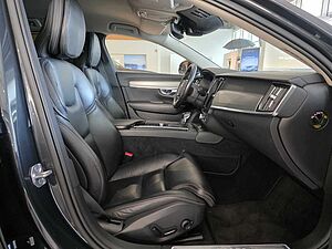 Volvo  D4 Diesel AWD