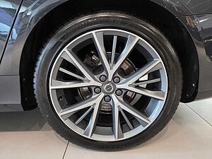 Volvo  D4 Diesel AWD