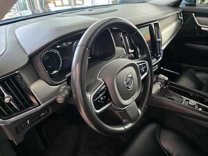 Volvo  D4 Diesel AWD
