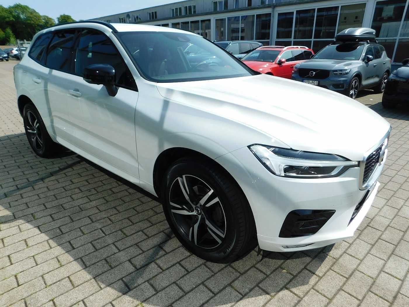 Volvo  D4 Geartronic R-Design 'Komforsitze, BLIS'