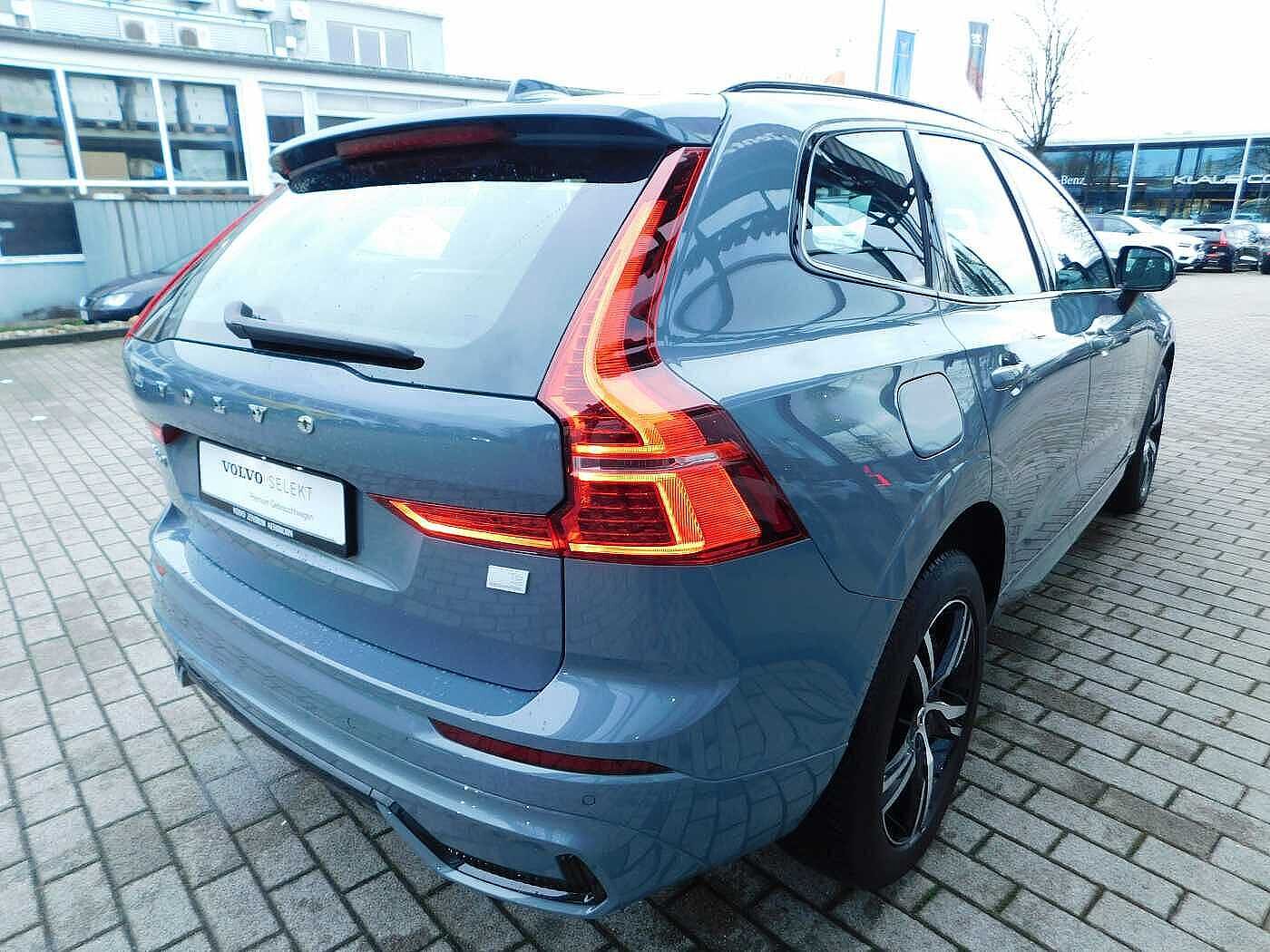 Volvo  T6 AWD Recharge R-Design