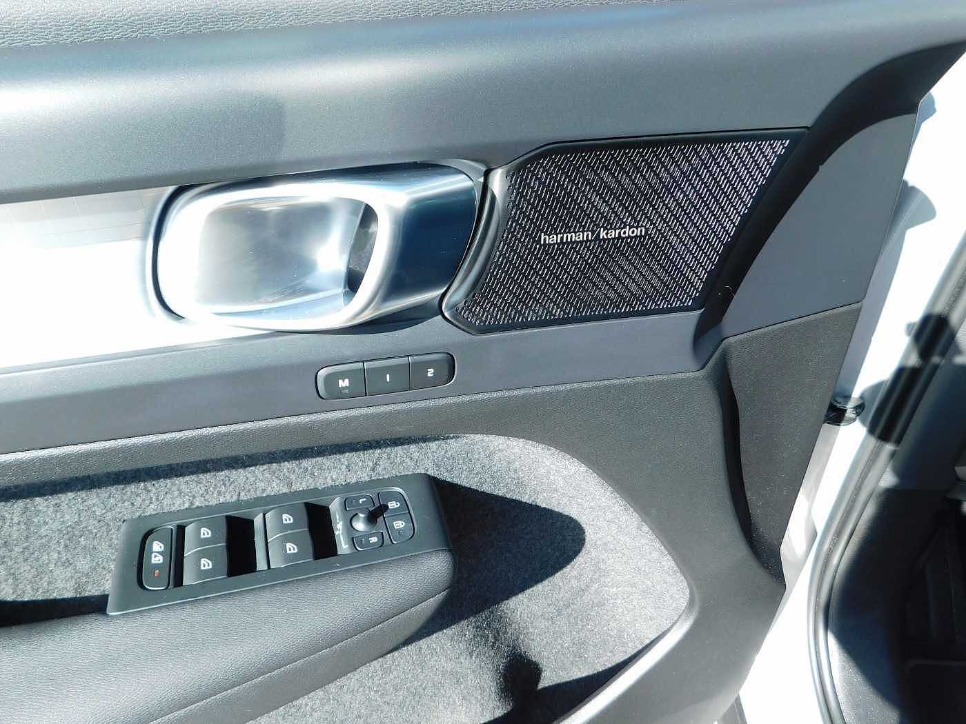 Volvo  T4 Recharge DKG Plus Bright