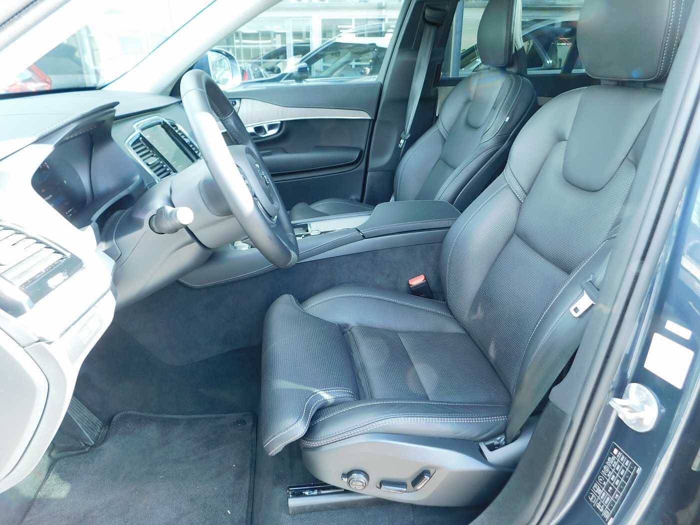 Volvo  T8-Hybrid AWD Plus Bright