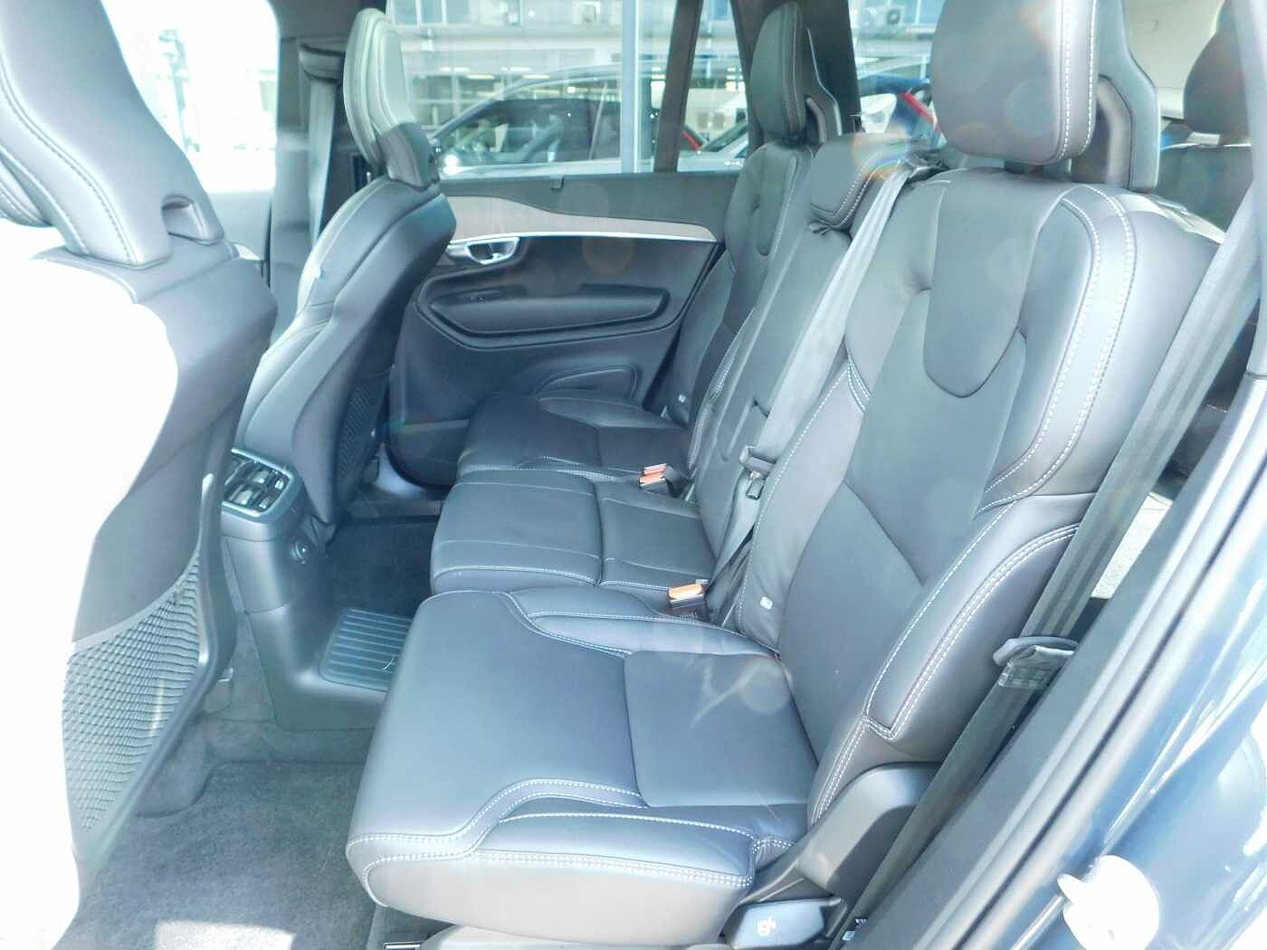 Volvo  T8-Hybrid AWD Plus Bright
