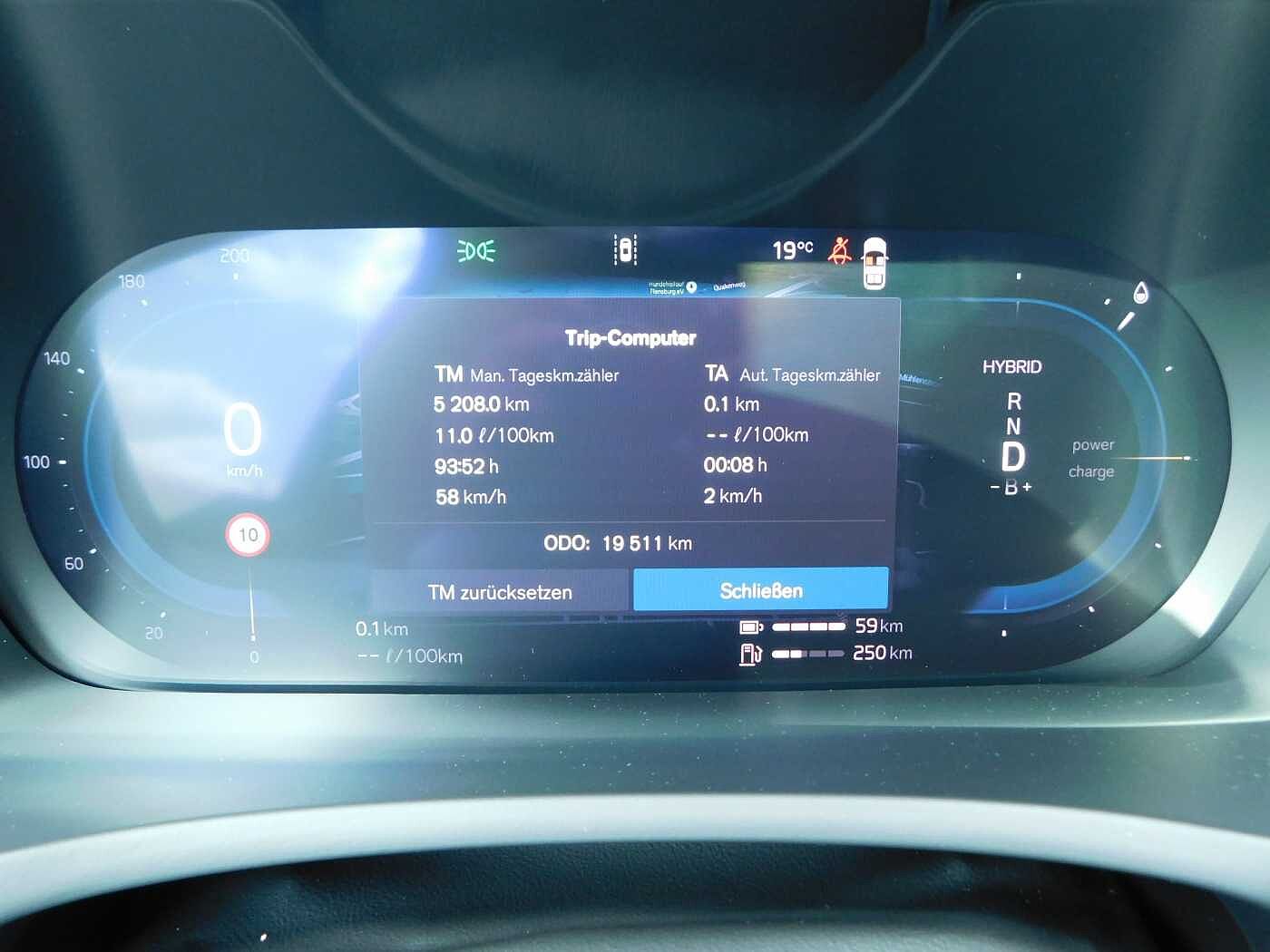 Volvo  T8-Hybrid AWD Plus Bright