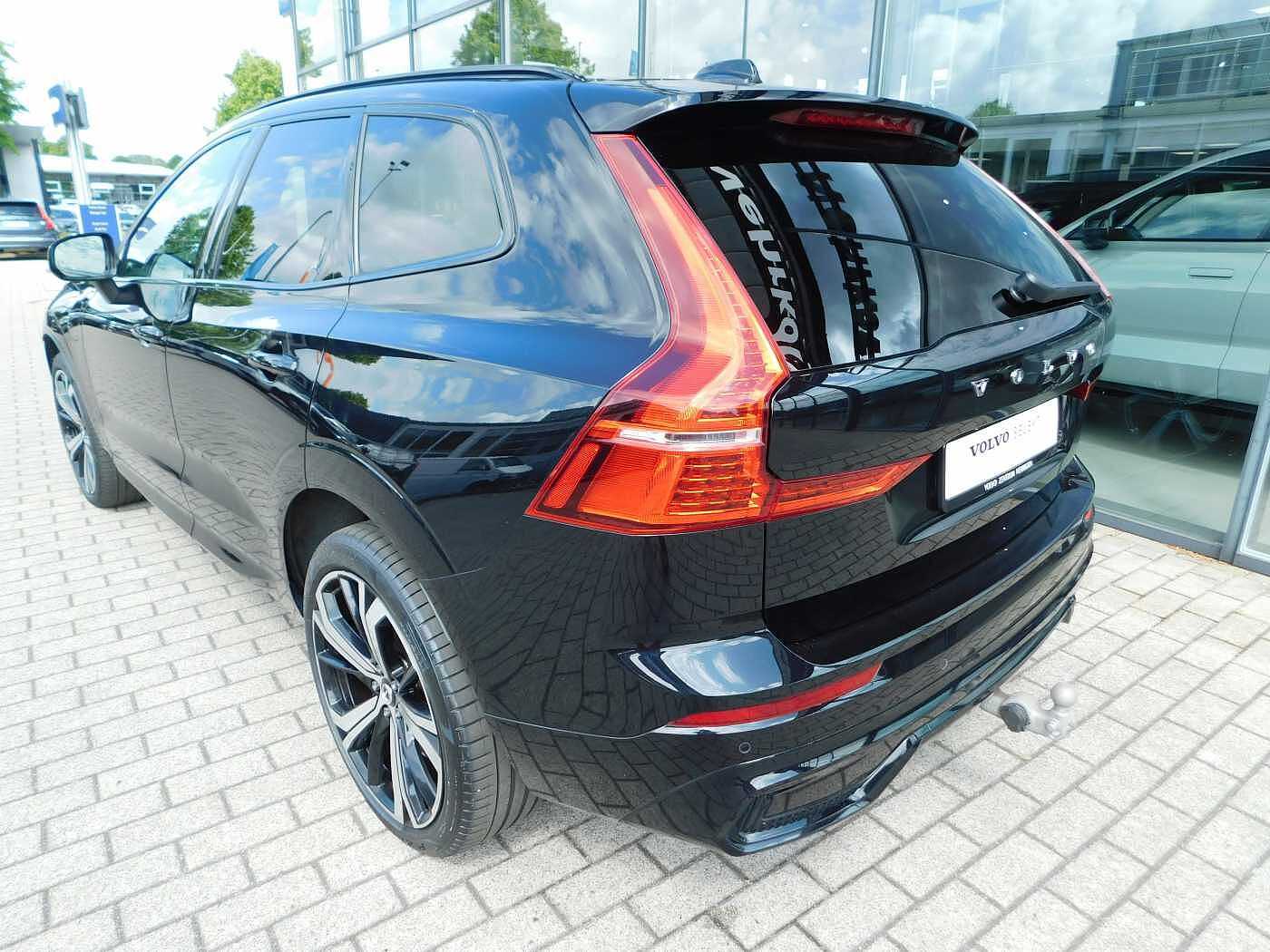 Volvo  T6 AWD Recharge R-Design