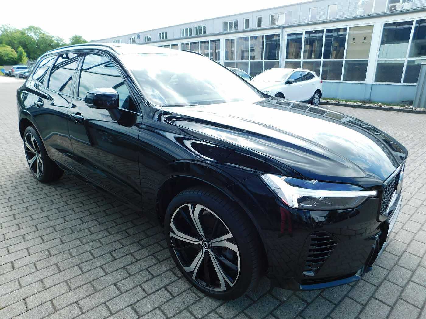Volvo  T6 AWD Recharge R-Design