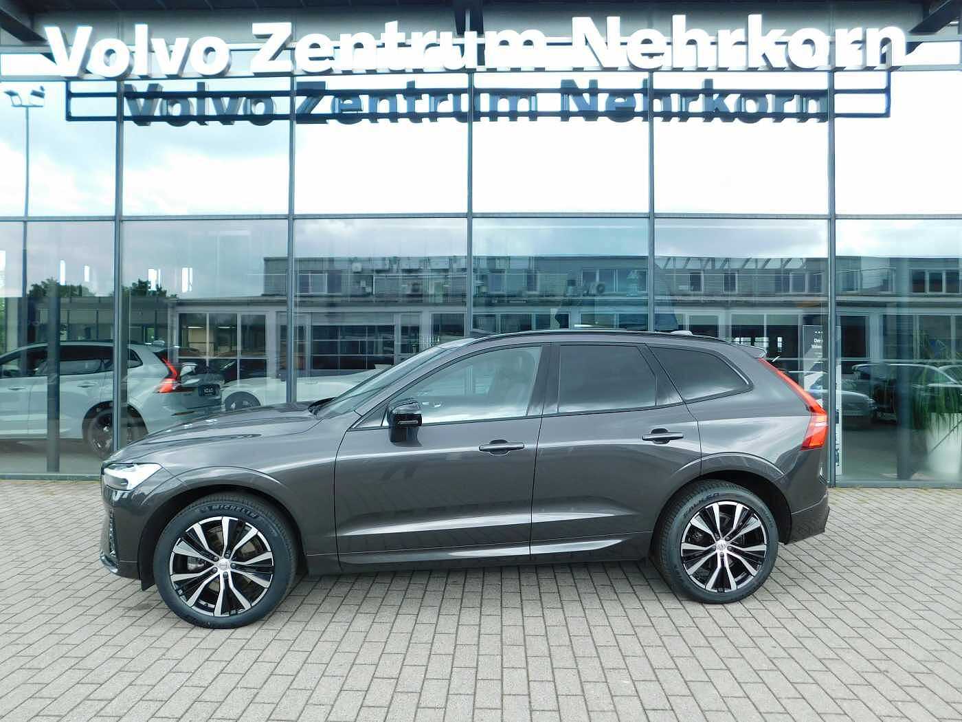 Volvo  B4 D AWD Plus Dark
