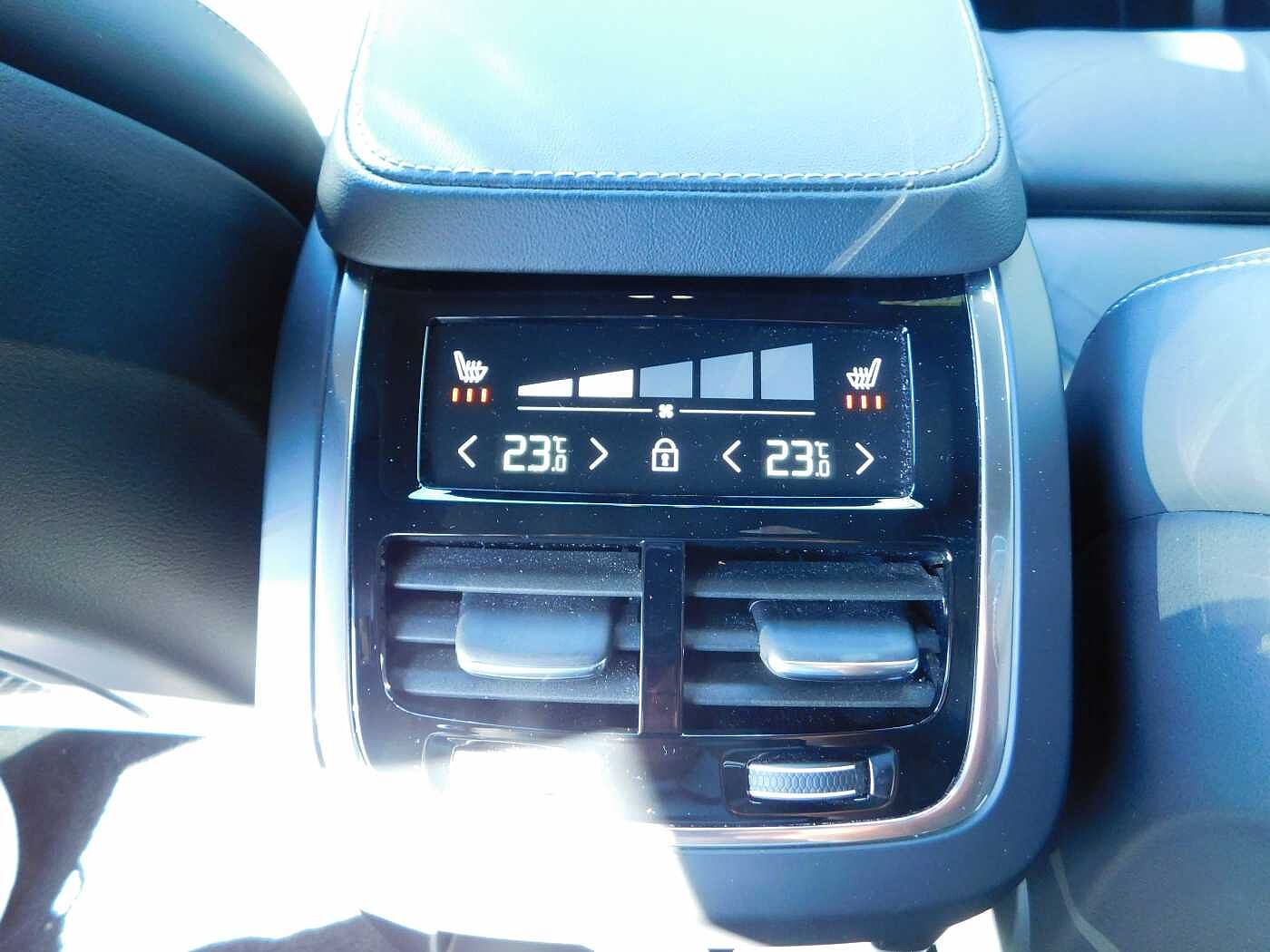 Volvo  T8 AWD Recharge Plus Bright