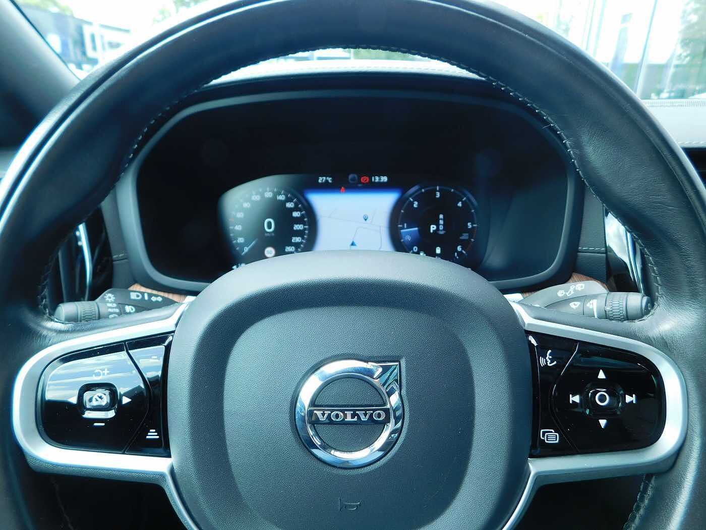 Volvo  B4 D AWD Geartronic Pro