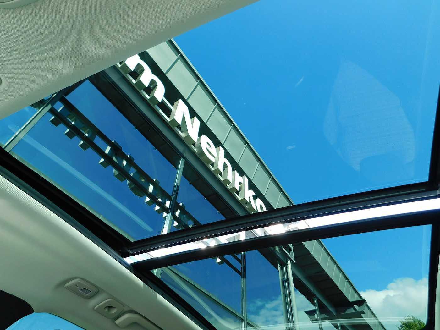 Volvo  T6 AWD Recharge Core