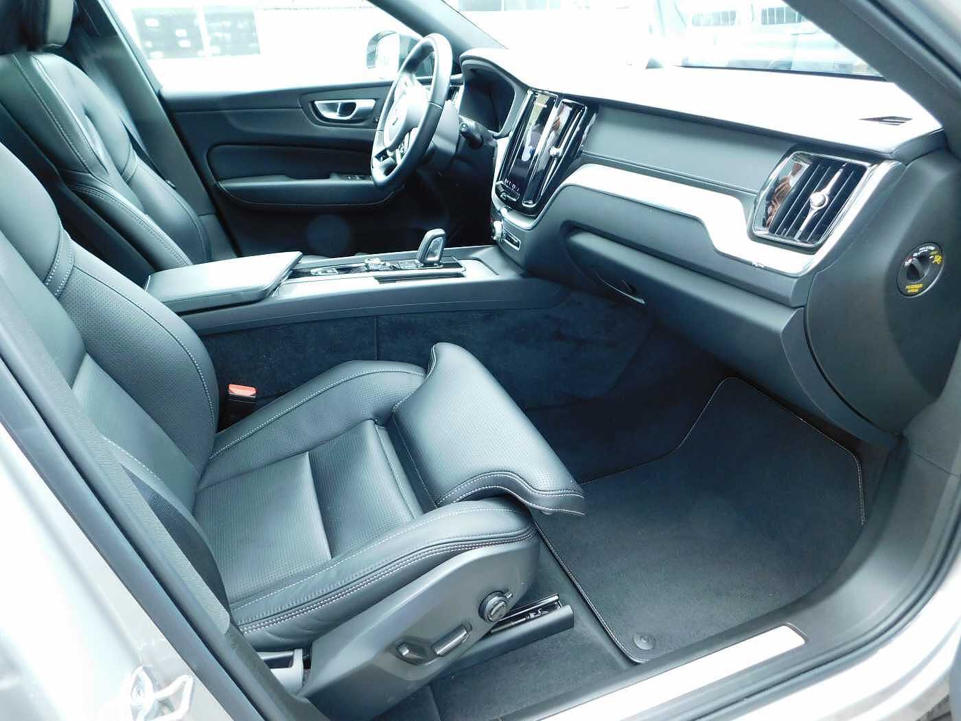 Volvo  T8 R-Design 'Massage, Bowers&Wilkins'