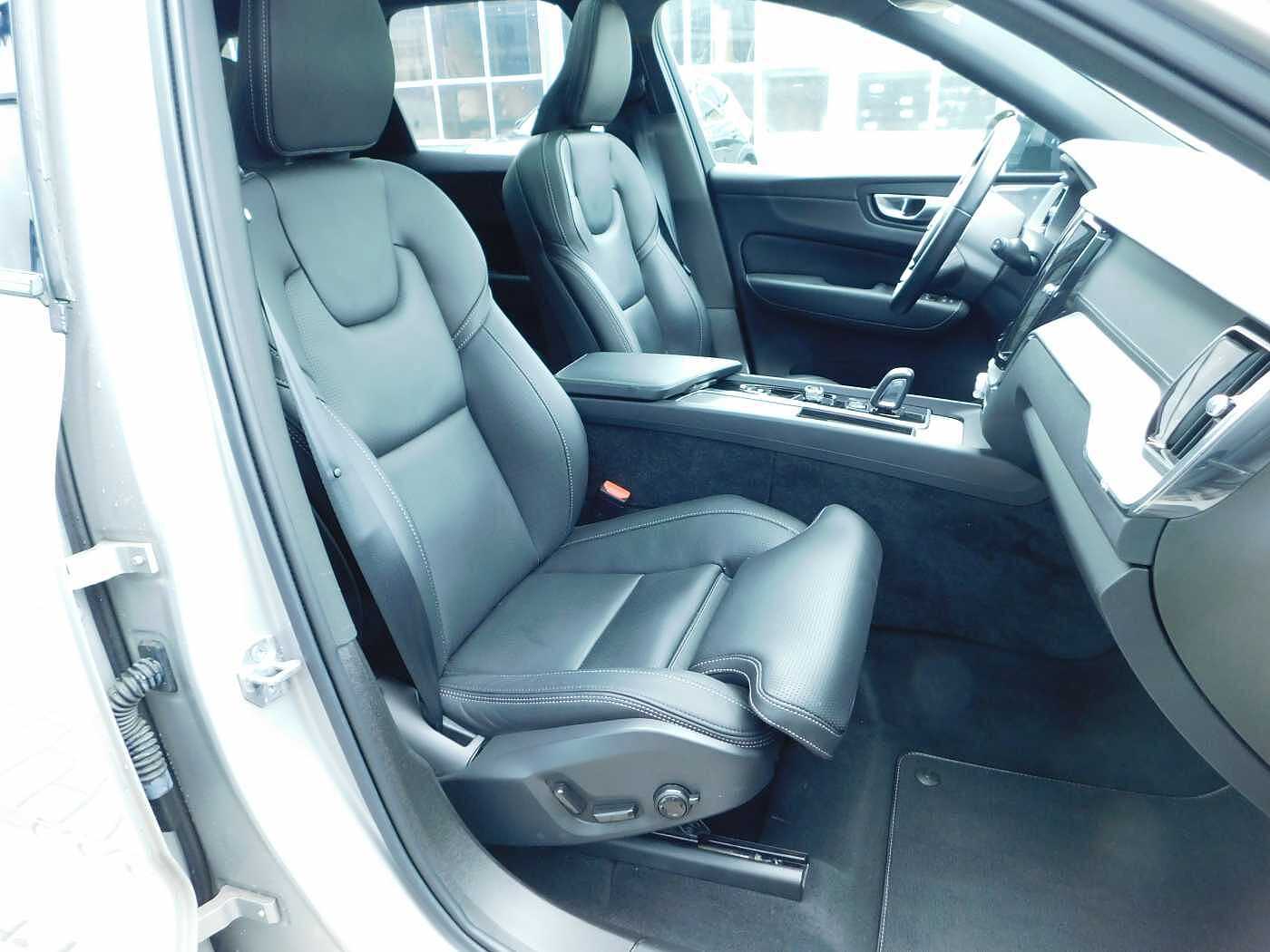 Volvo  T8 R-Design 'Massage, Bowers&Wilkins'
