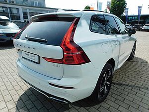 Volvo  D4 Geartronic R-Design 'Komforsitze, BLIS'